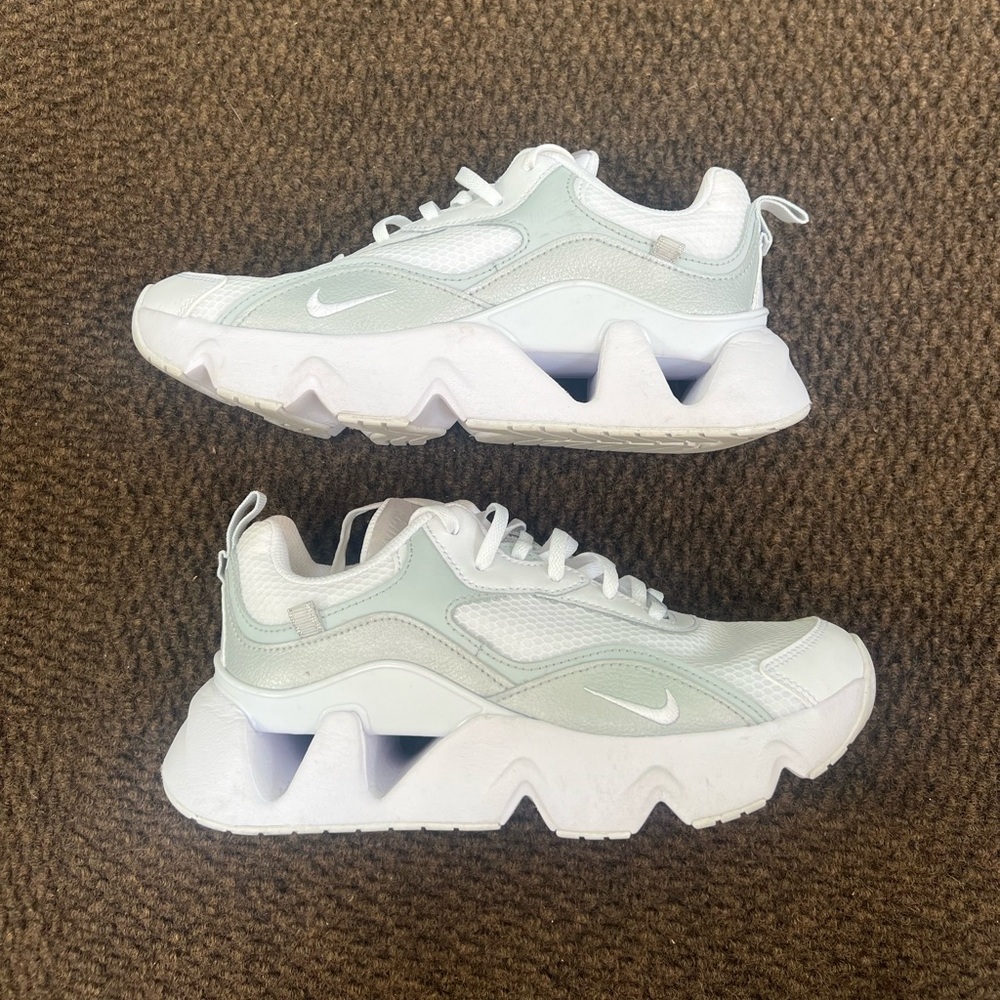 Women’s Nike Shoes